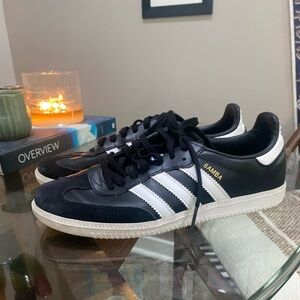 Adidas Sambas - Black/White - Boys/Youth Size 5